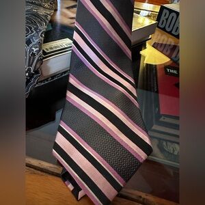 Elegant Pink and Black Striped Tie